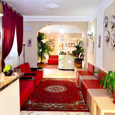 Hotel Cirene Ріміні Екстер'єр фото